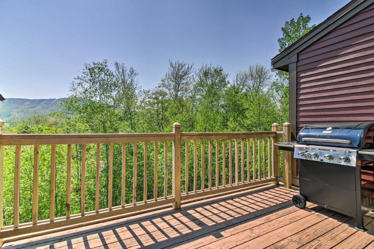 Timber Creek Townhome With 2 Decks And Mtn Views! West Dover Exterior photo