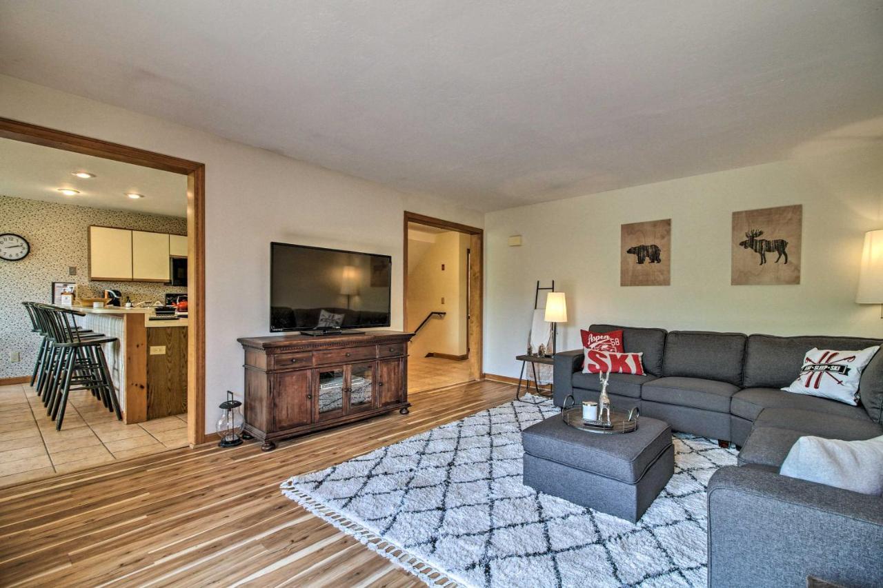 Timber Creek Townhome With 2 Decks And Mtn Views! West Dover Exterior photo