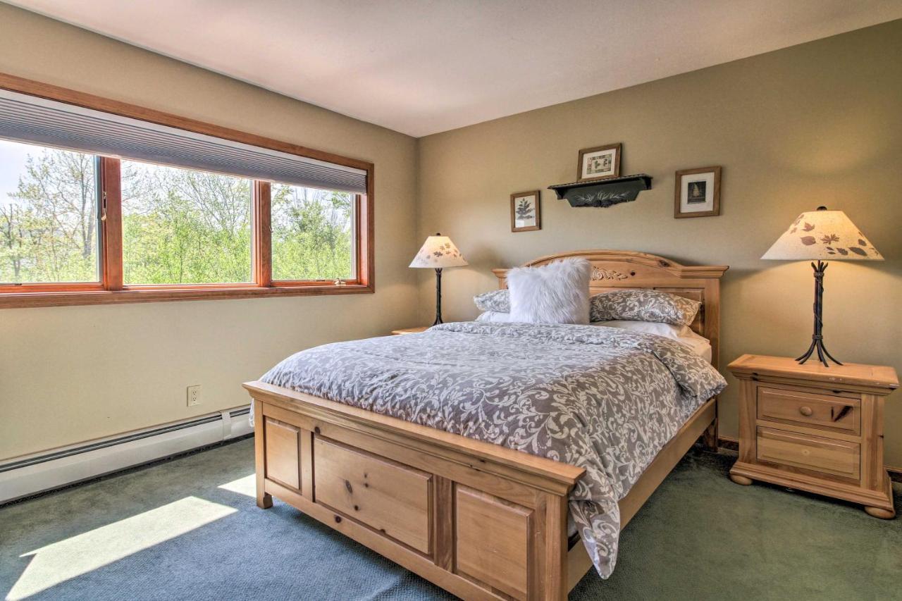 Timber Creek Townhome With 2 Decks And Mtn Views! West Dover Exterior photo
